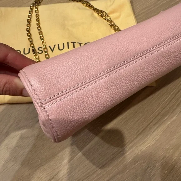 Like new stunning pink Louis Vuitton - Picture 2 of 7